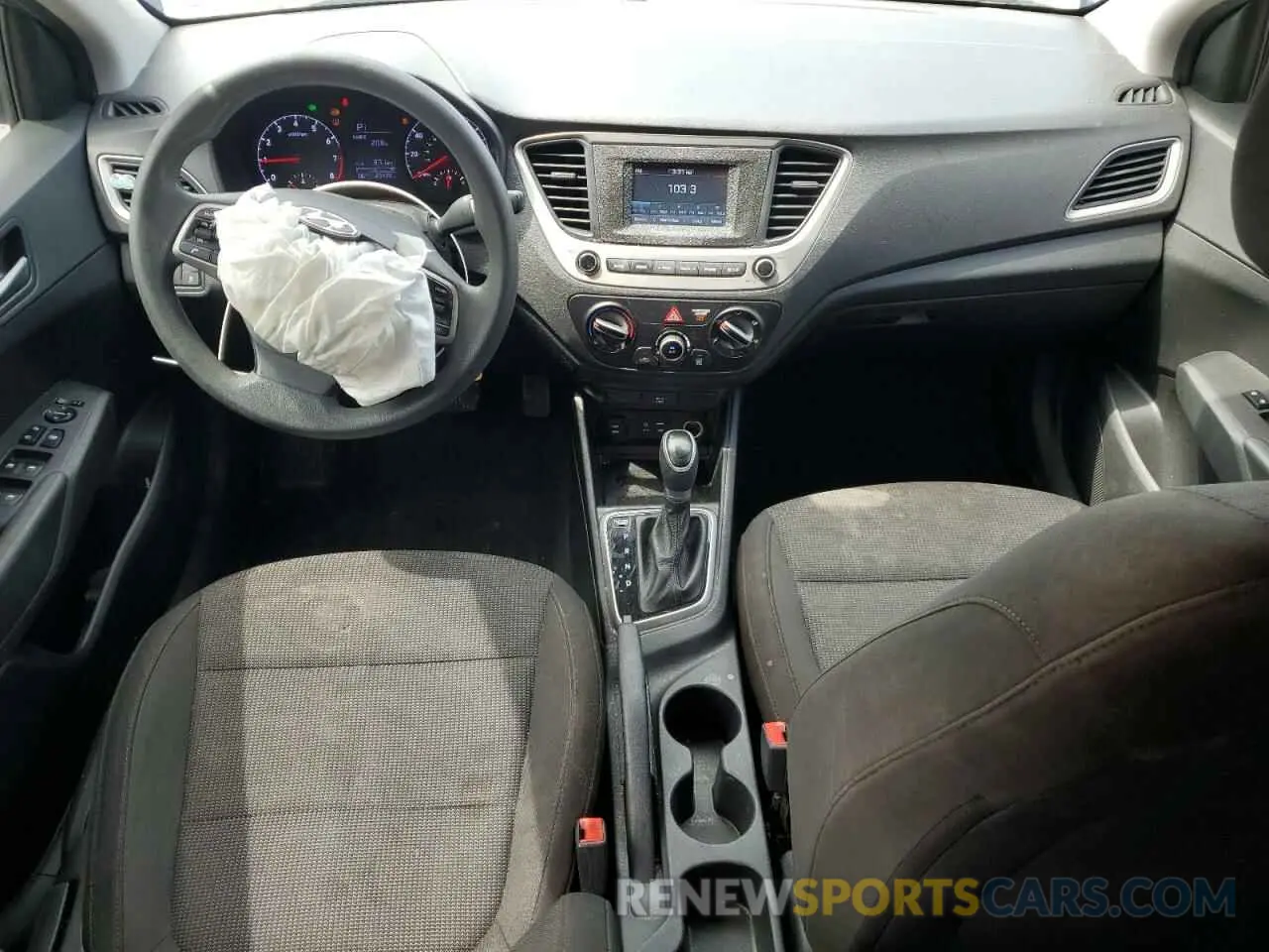 8 Photograph of a damaged car 3KPC24A35KE077528 HYUNDAI ACCENT 2019