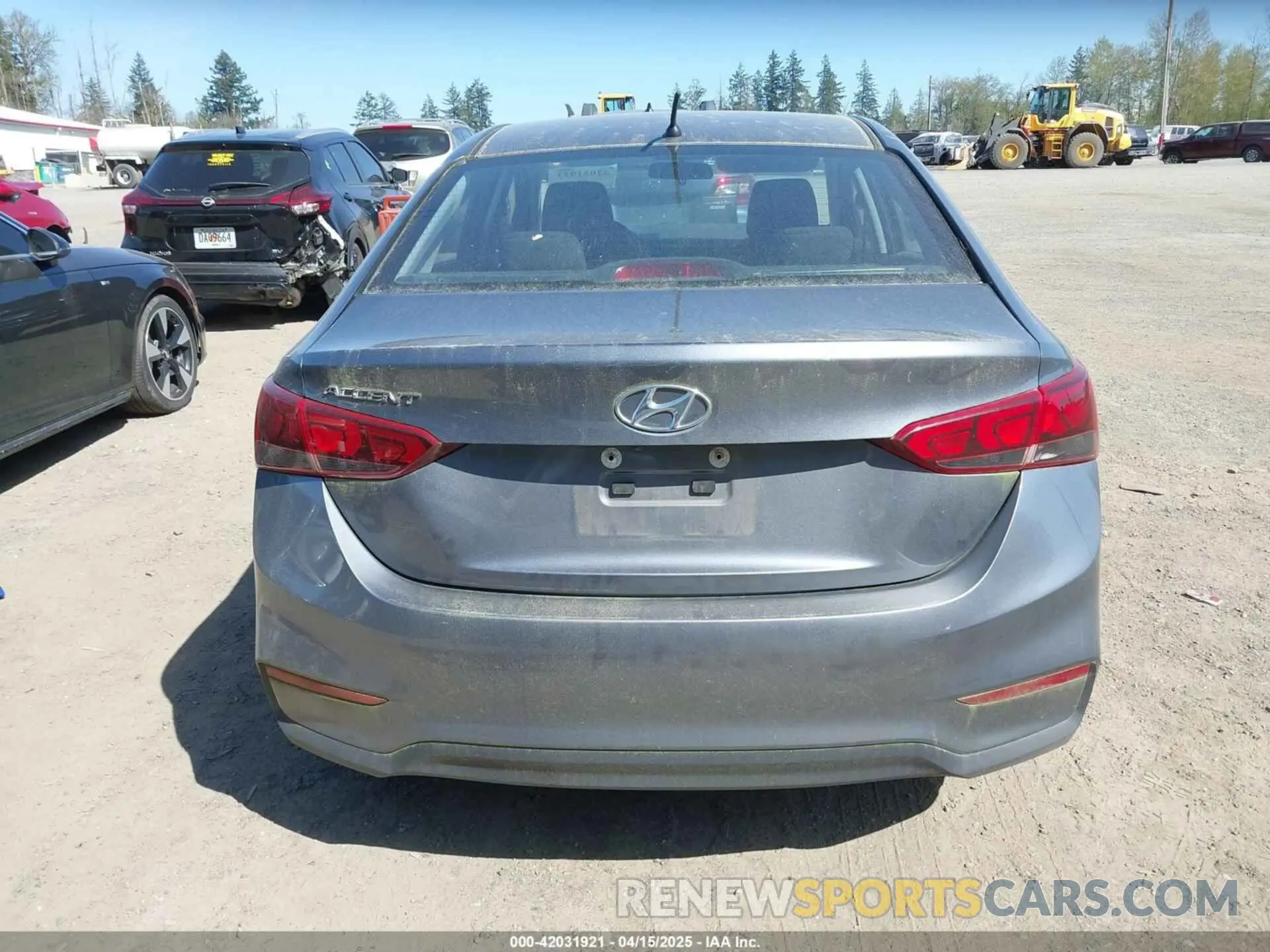 16 Photograph of a damaged car 3KPC24A36KE062780 HYUNDAI ACCENT 2019