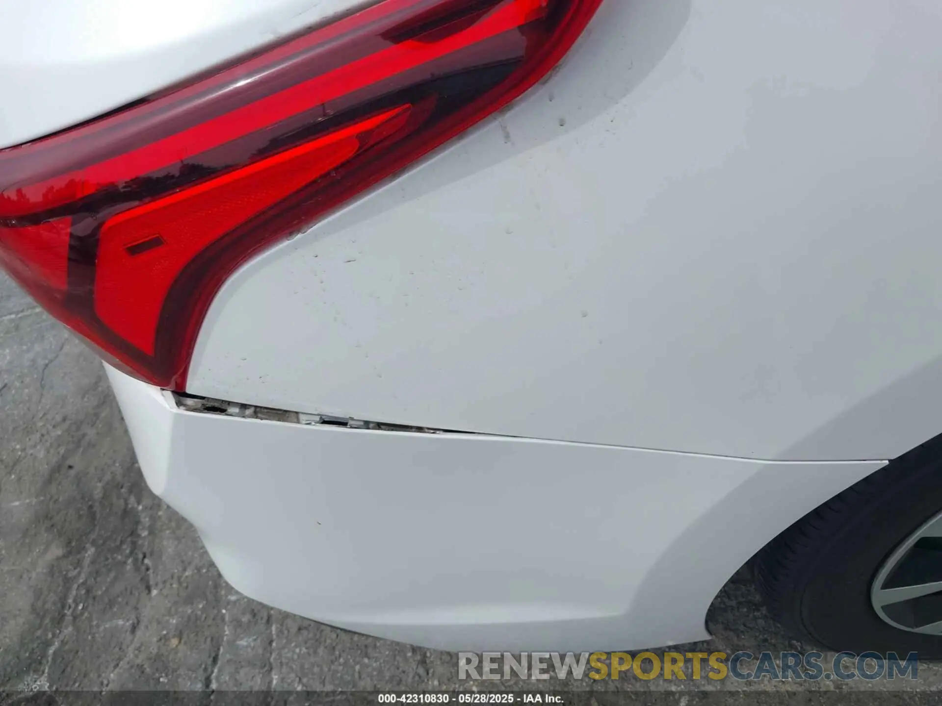 19 Photograph of a damaged car 3KPC24A36KE088019 HYUNDAI ACCENT 2019