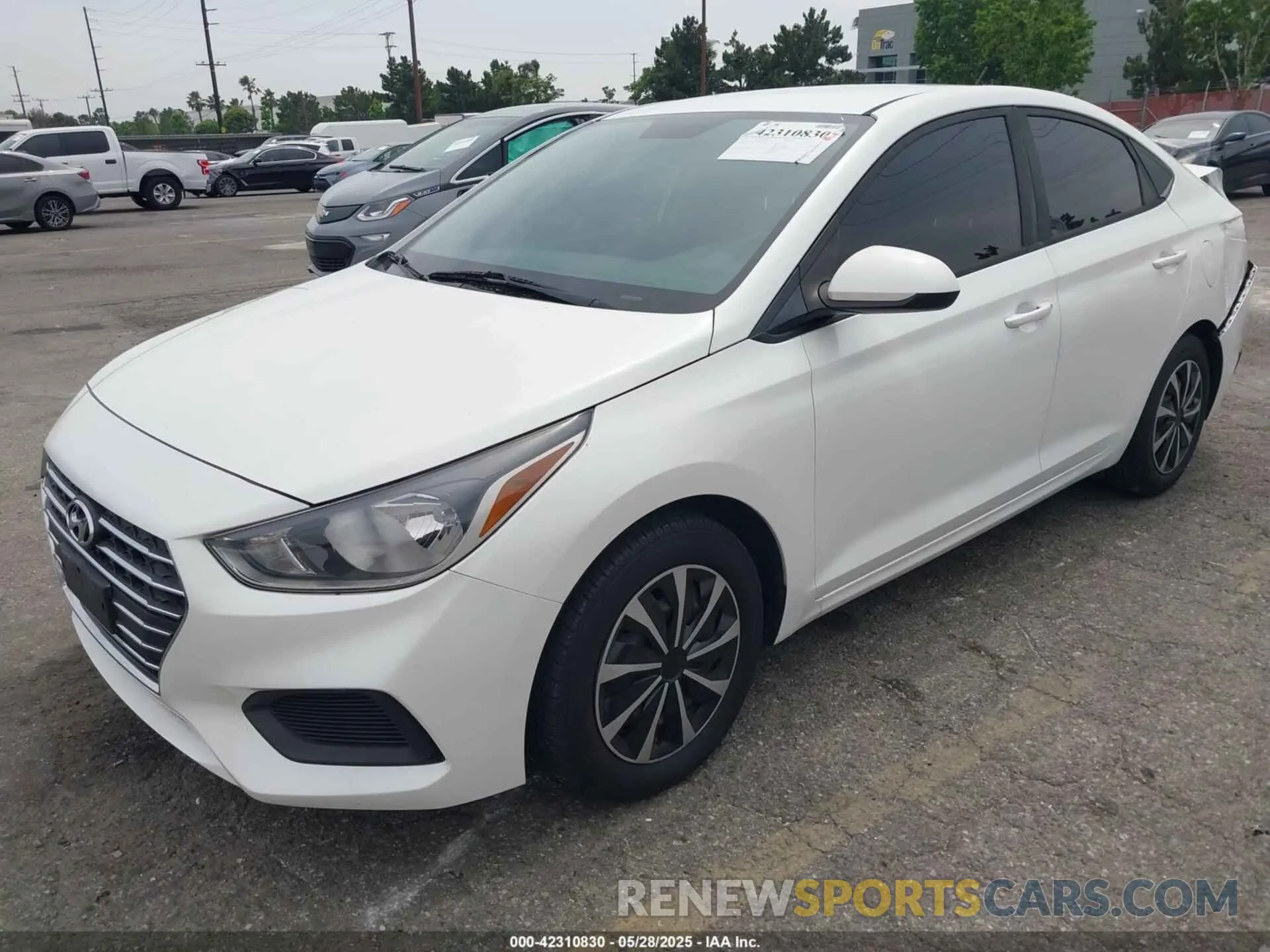 2 Photograph of a damaged car 3KPC24A36KE088019 HYUNDAI ACCENT 2019
