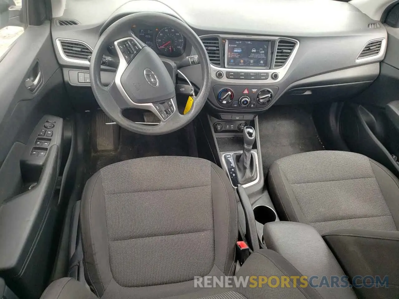 8 Photograph of a damaged car 3KPC24A37KE044806 HYUNDAI ACCENT 2019