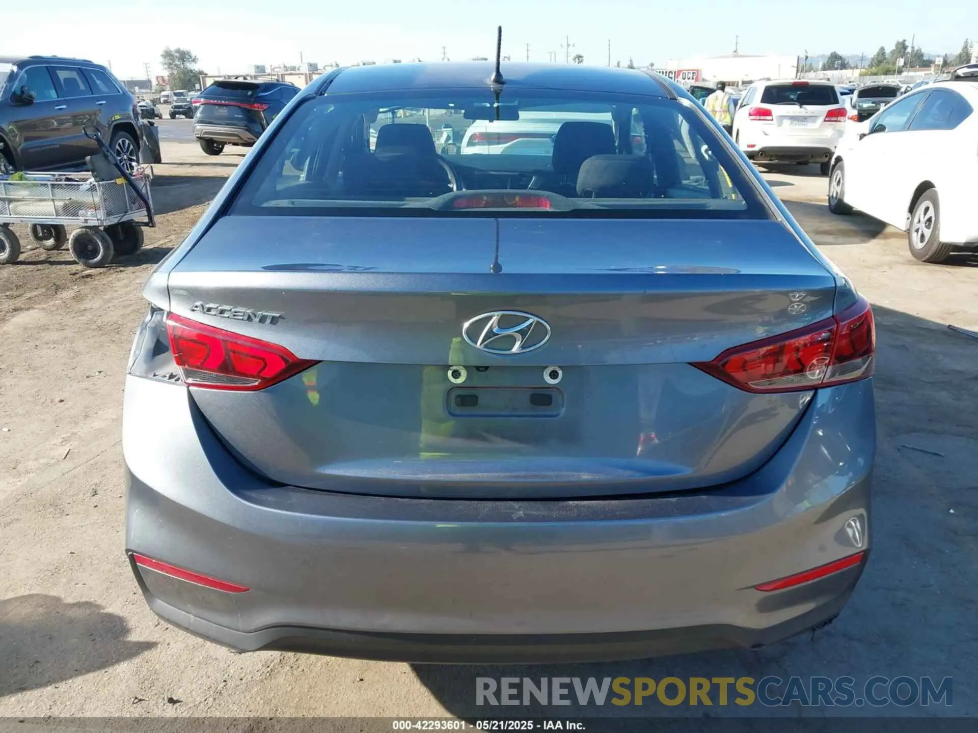 16 Photograph of a damaged car 3KPC24A37KE063033 HYUNDAI ACCENT 2019