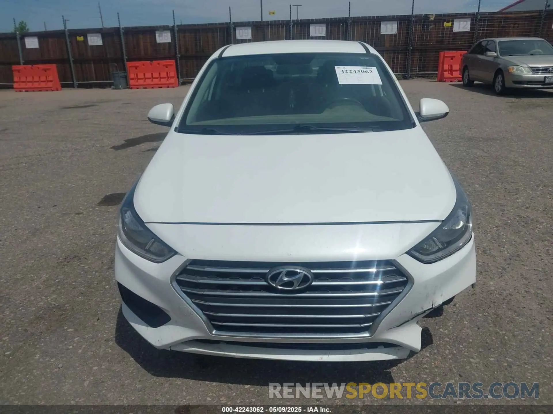 12 Photograph of a damaged car 3KPC24A37KE064991 HYUNDAI ACCENT 2019