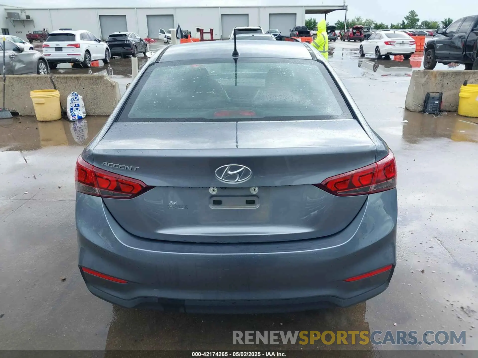 16 Photograph of a damaged car 3KPC24A37KE071620 HYUNDAI ACCENT 2019