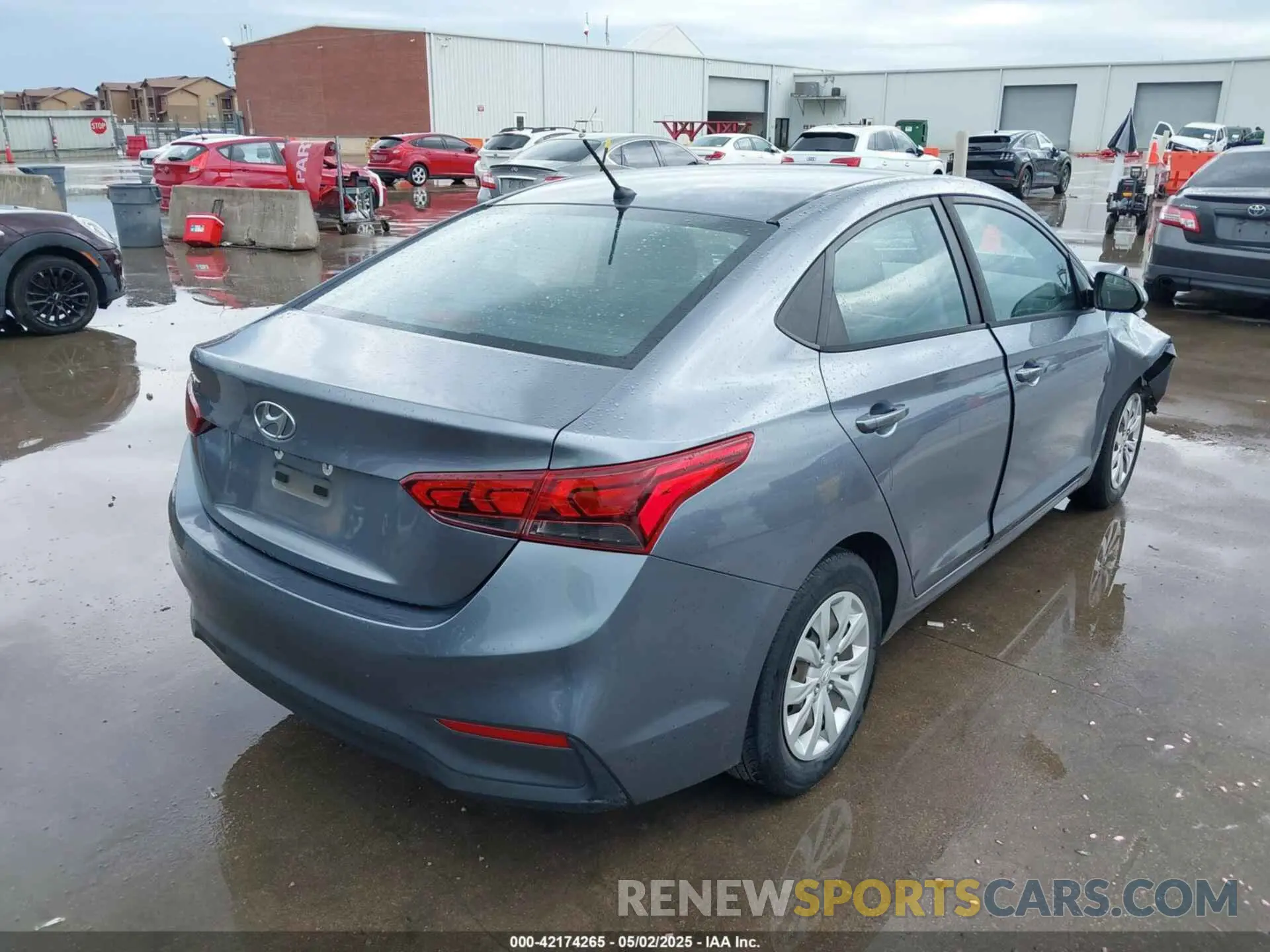 4 Photograph of a damaged car 3KPC24A37KE071620 HYUNDAI ACCENT 2019