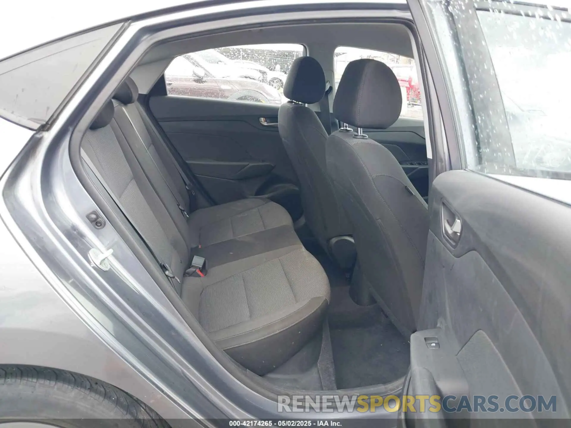 8 Photograph of a damaged car 3KPC24A37KE071620 HYUNDAI ACCENT 2019