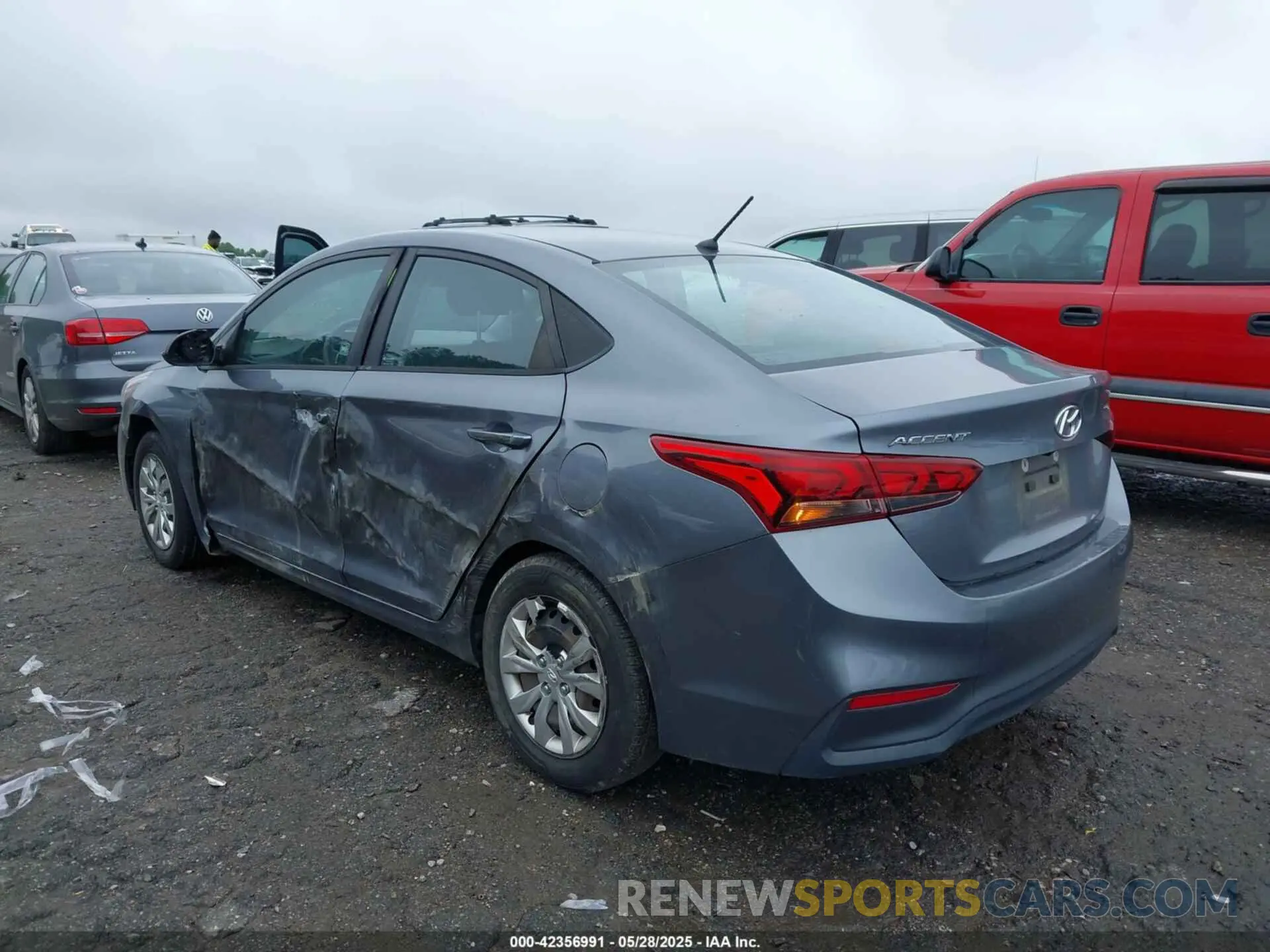 3 Photograph of a damaged car 3KPC24A38KE044748 HYUNDAI ACCENT 2019