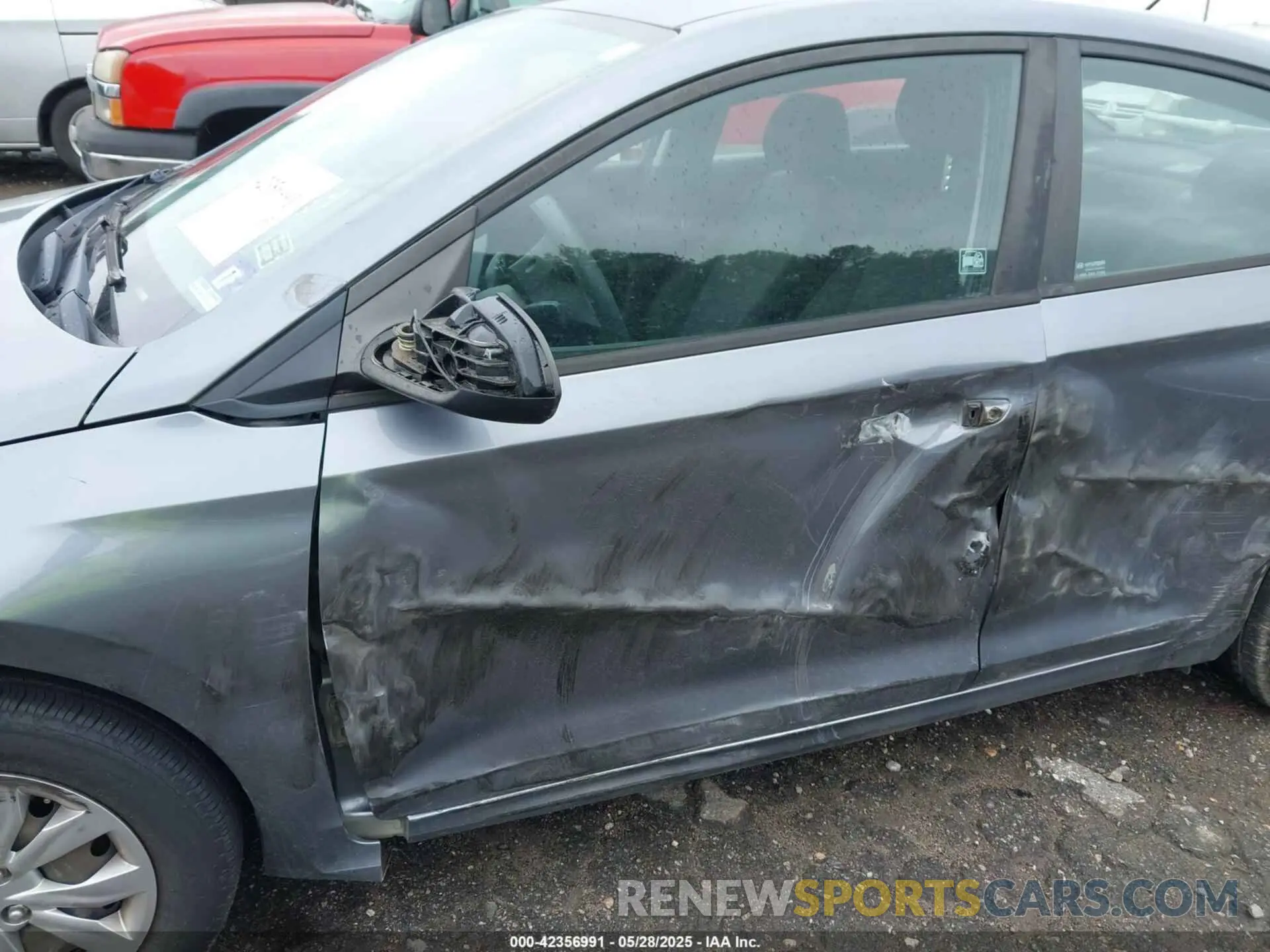6 Photograph of a damaged car 3KPC24A38KE044748 HYUNDAI ACCENT 2019