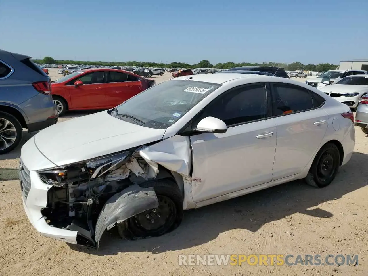 1 Photograph of a damaged car 3KPC24A38KE063901 HYUNDAI ACCENT 2019