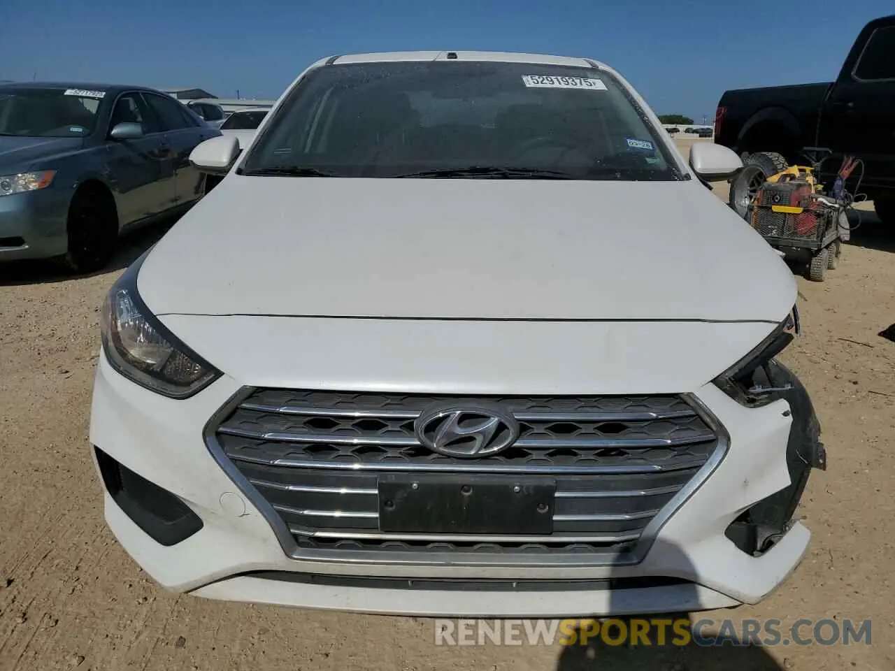 5 Photograph of a damaged car 3KPC24A38KE063901 HYUNDAI ACCENT 2019