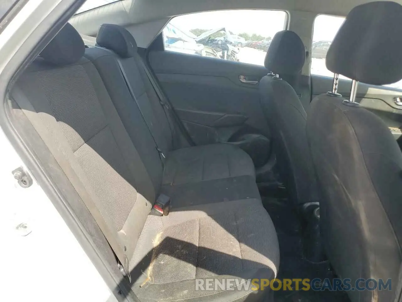 10 Photograph of a damaged car 3KPC24A38KE065454 HYUNDAI ACCENT 2019