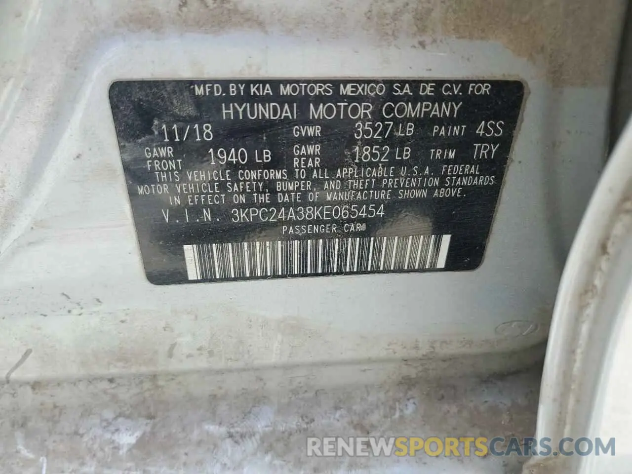 12 Photograph of a damaged car 3KPC24A38KE065454 HYUNDAI ACCENT 2019