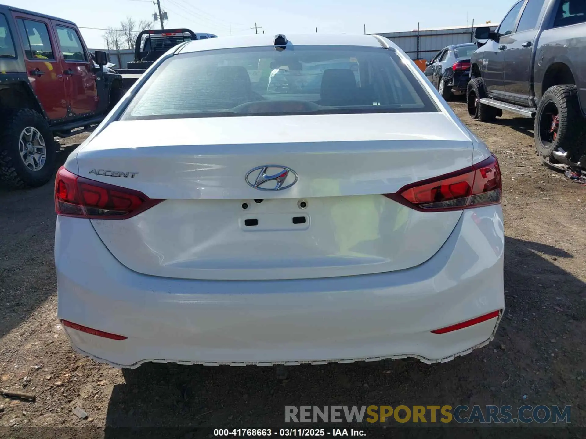 16 Photograph of a damaged car 3KPC24A38KE068774 HYUNDAI ACCENT 2019