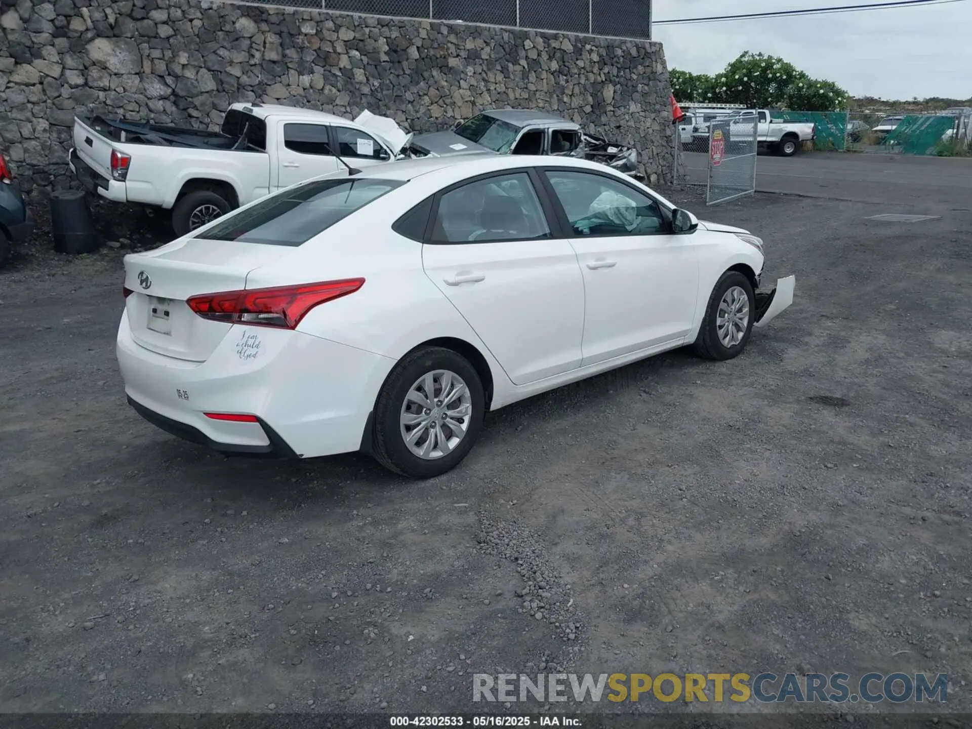4 Photograph of a damaged car 3KPC24A38KE071352 HYUNDAI ACCENT 2019