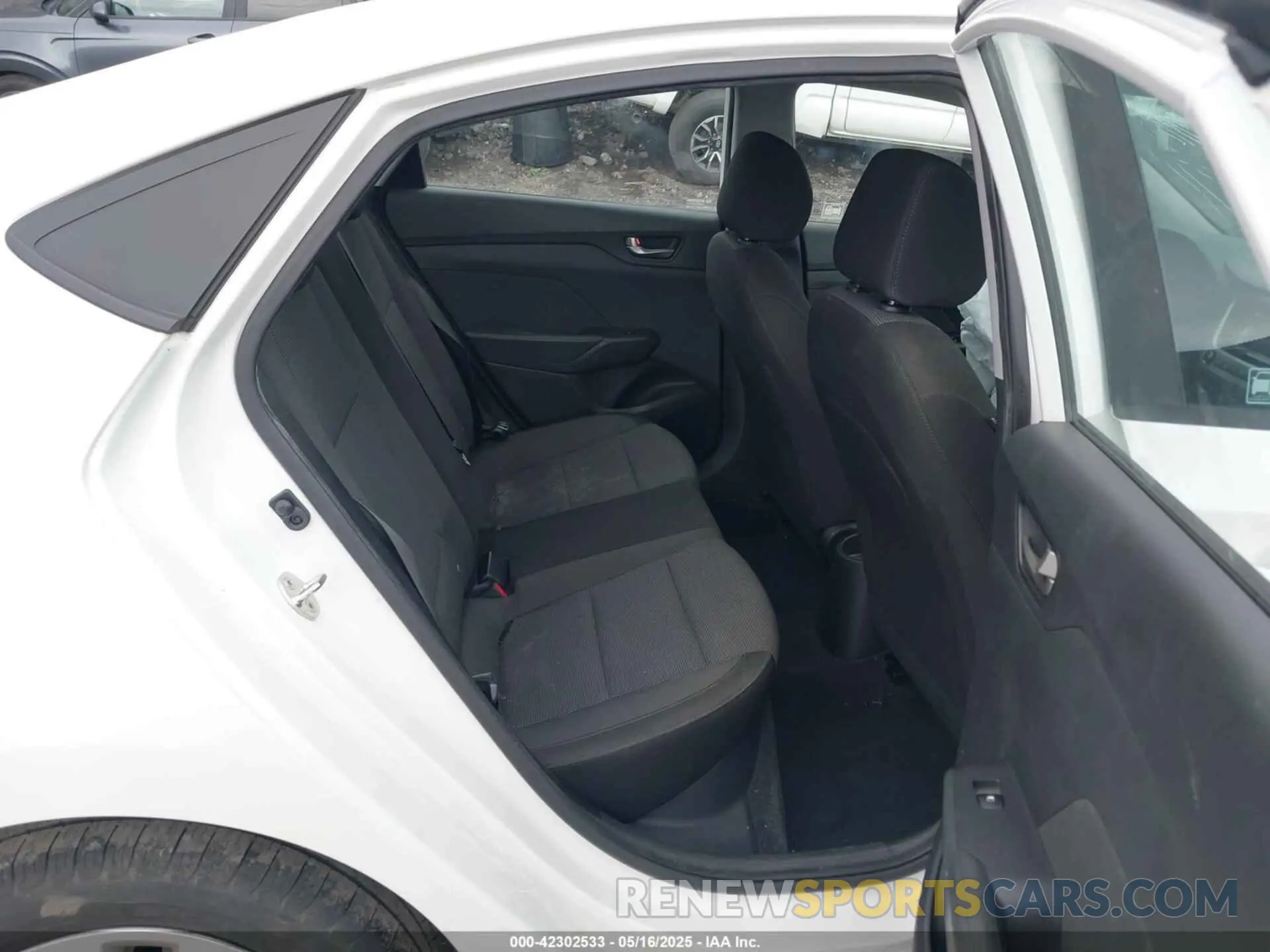 8 Photograph of a damaged car 3KPC24A38KE071352 HYUNDAI ACCENT 2019
