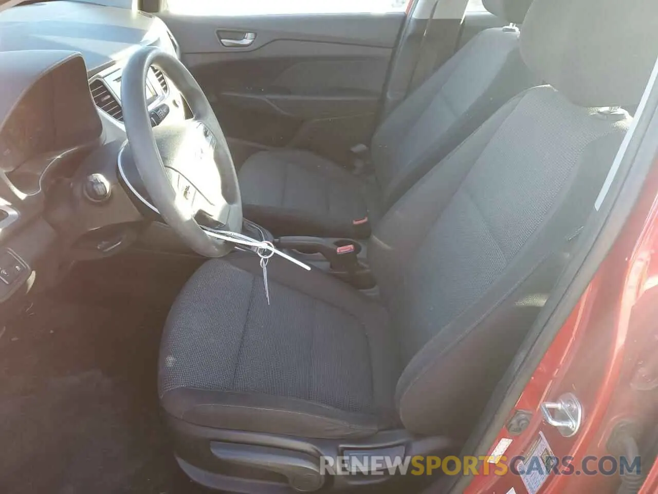 7 Photograph of a damaged car 3KPC24A38KE084957 HYUNDAI ACCENT 2019