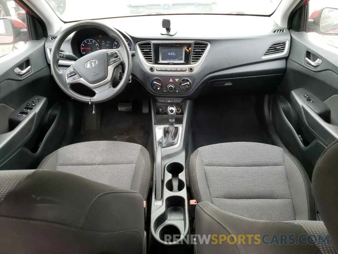 8 Photograph of a damaged car 3KPC24A39KE040840 HYUNDAI ACCENT 2019