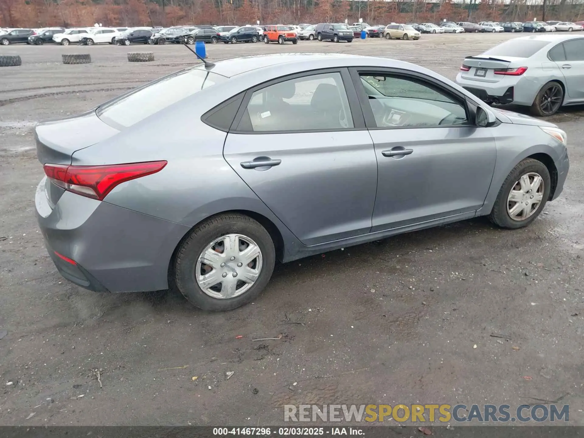 4 Photograph of a damaged car 3KPC24A39KE042894 HYUNDAI ACCENT 2019