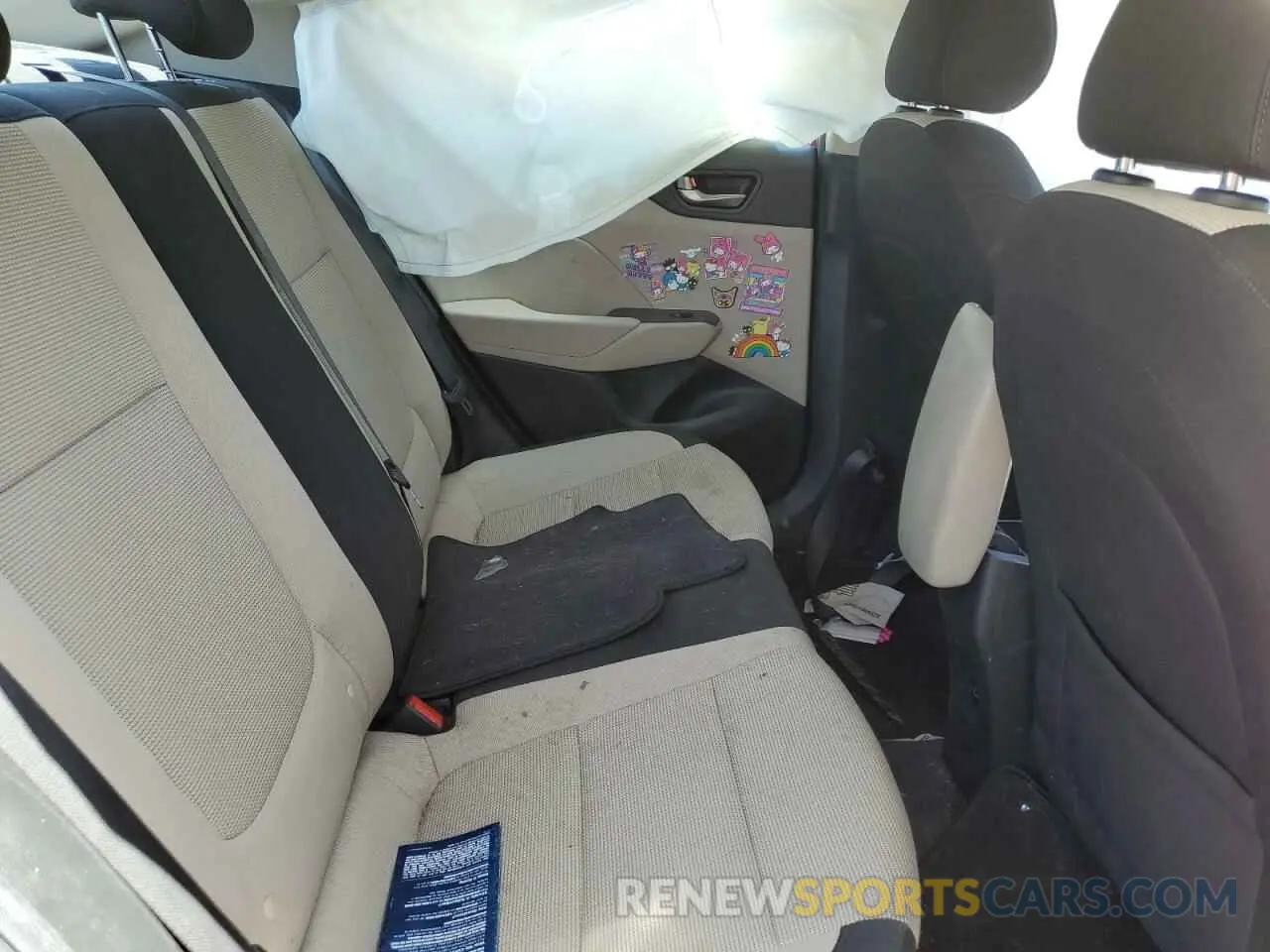 10 Photograph of a damaged car 3KPC24A39KE047982 HYUNDAI ACCENT 2019