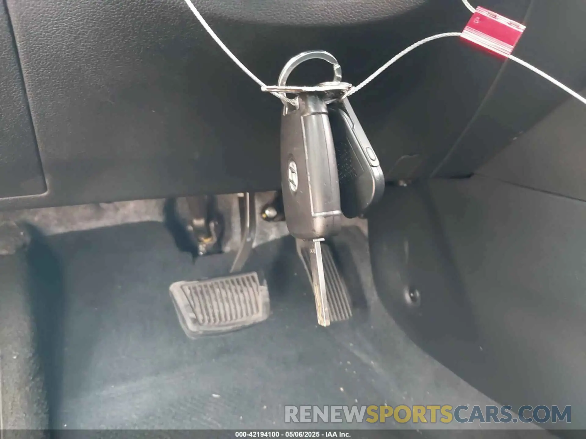 11 Photograph of a damaged car 3KPC24A39KE058061 HYUNDAI ACCENT 2019