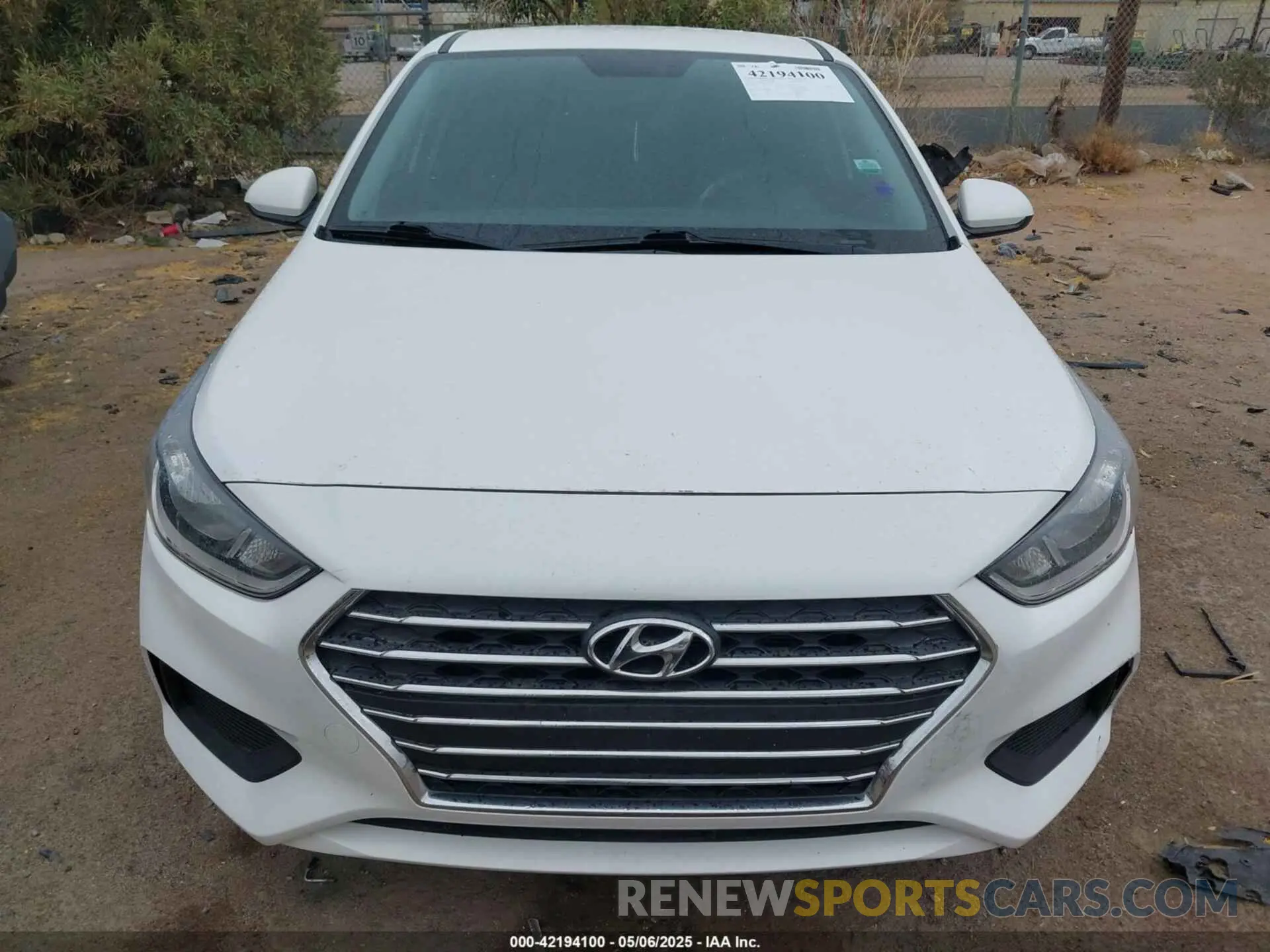 12 Photograph of a damaged car 3KPC24A39KE058061 HYUNDAI ACCENT 2019