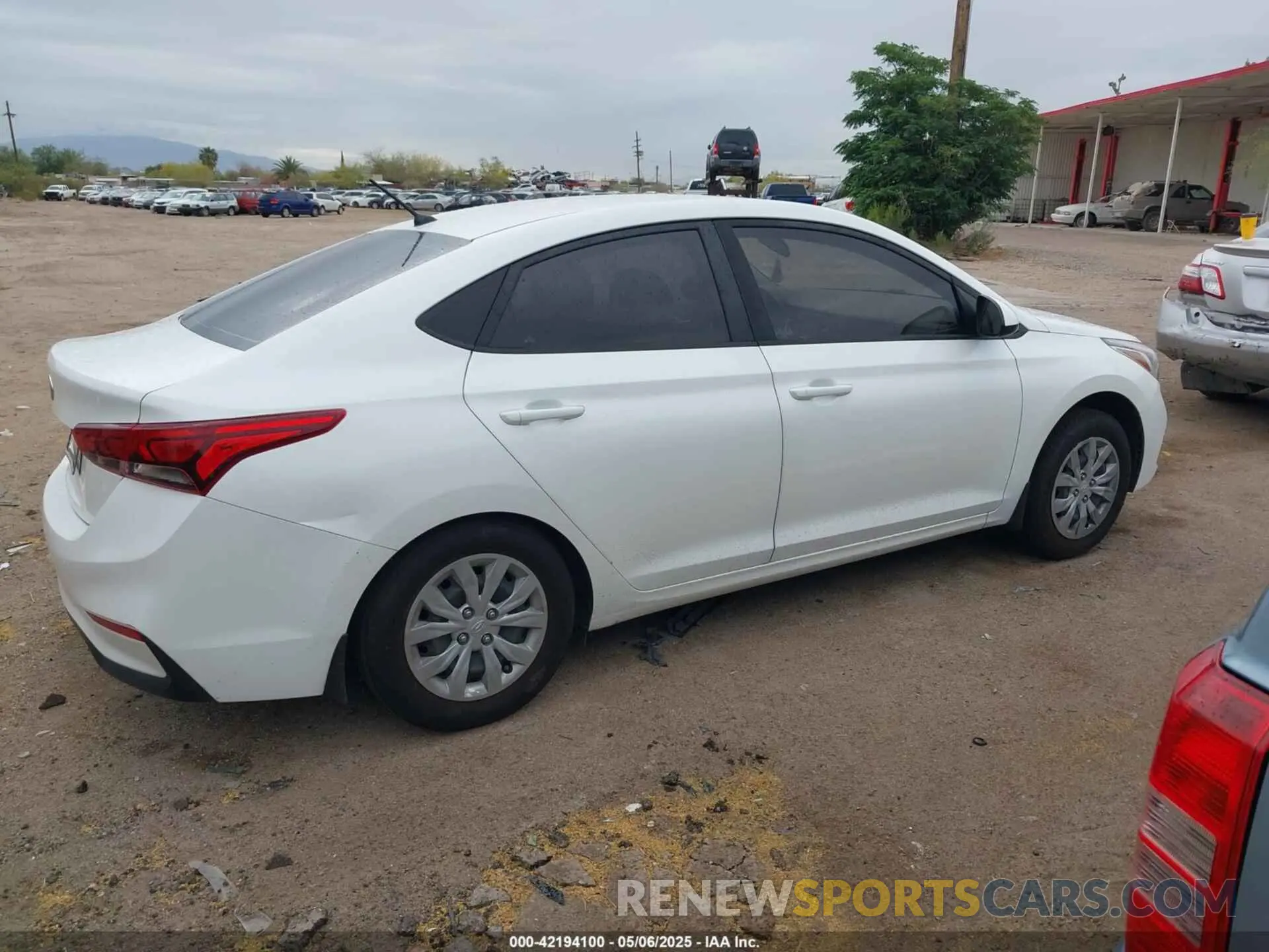 13 Photograph of a damaged car 3KPC24A39KE058061 HYUNDAI ACCENT 2019