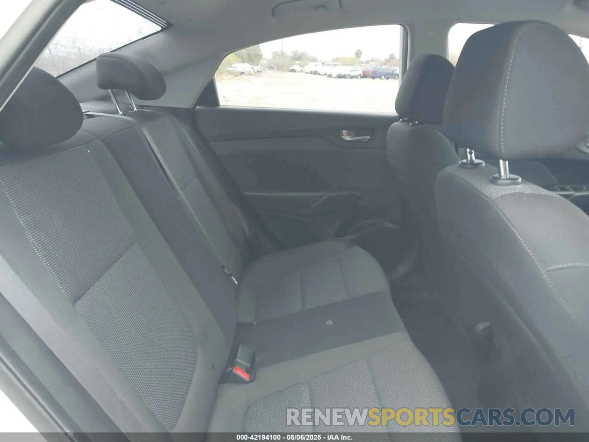 8 Photograph of a damaged car 3KPC24A39KE058061 HYUNDAI ACCENT 2019