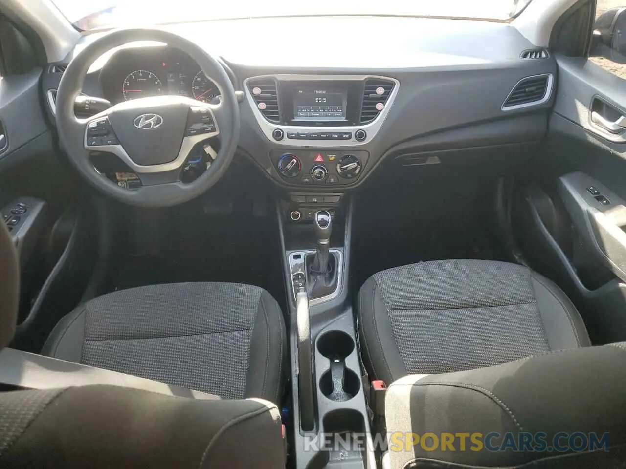 8 Photograph of a damaged car 3KPC24A39KE058271 HYUNDAI ACCENT 2019