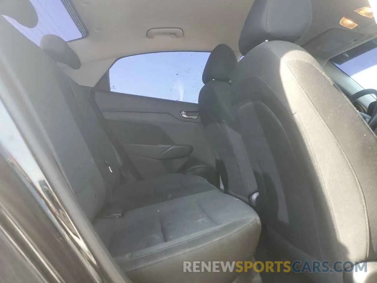 10 Photograph of a damaged car 3KPC24A39KE067326 HYUNDAI ACCENT 2019