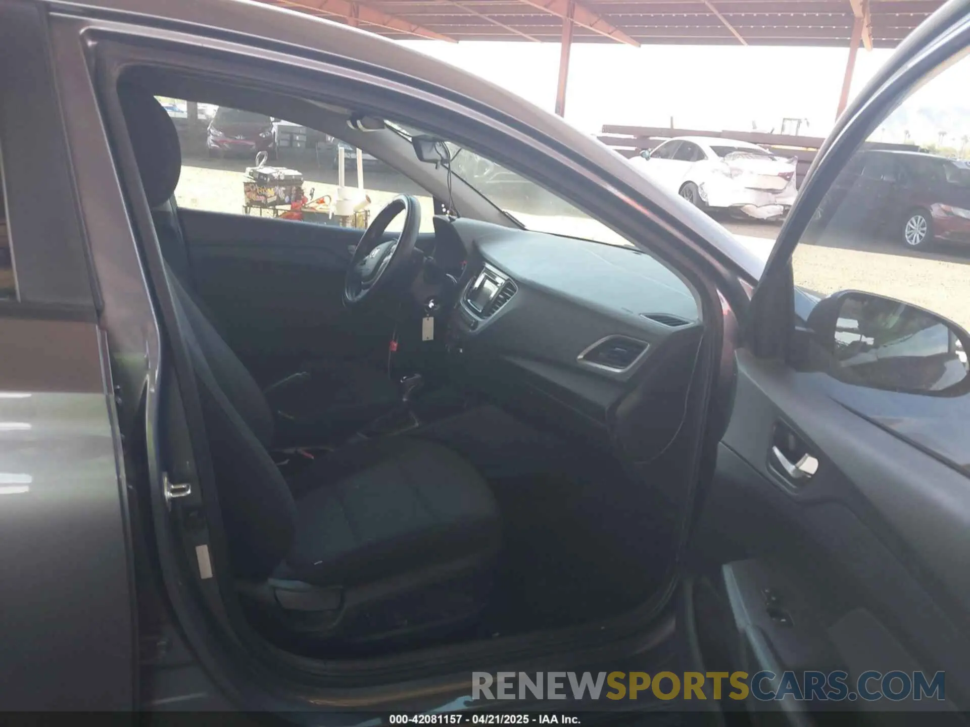 5 Photograph of a damaged car 3KPC24A39KE069612 HYUNDAI ACCENT 2019
