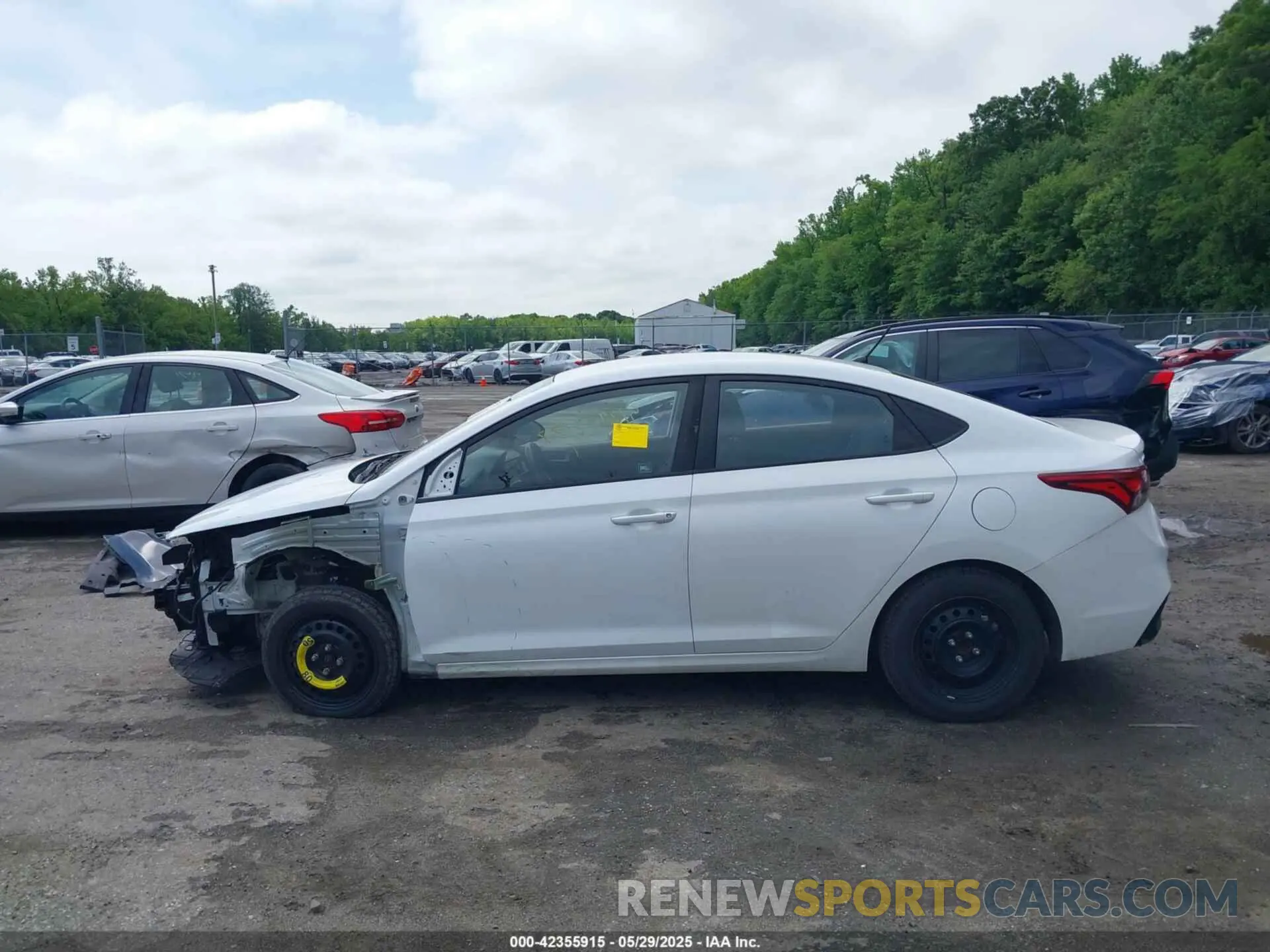 14 Photograph of a damaged car 3KPC24A39KE076270 HYUNDAI ACCENT 2019
