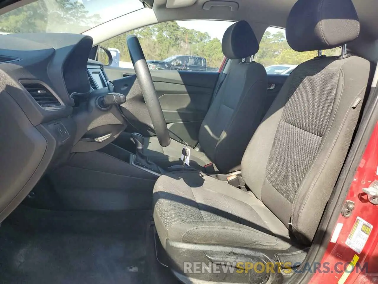 7 Photograph of a damaged car 3KPC24A39KE076916 HYUNDAI ACCENT 2019
