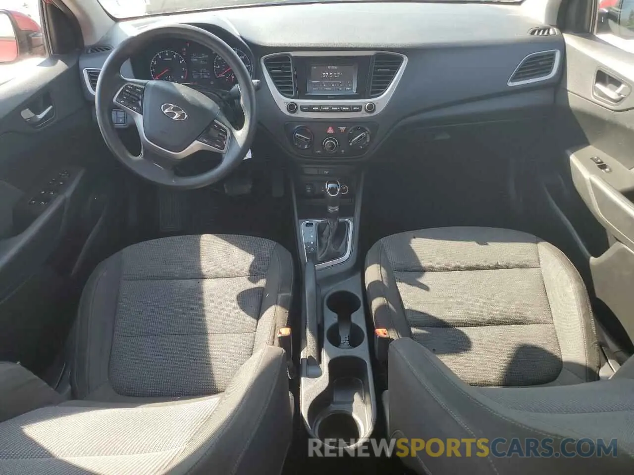 8 Photograph of a damaged car 3KPC24A39KE076916 HYUNDAI ACCENT 2019