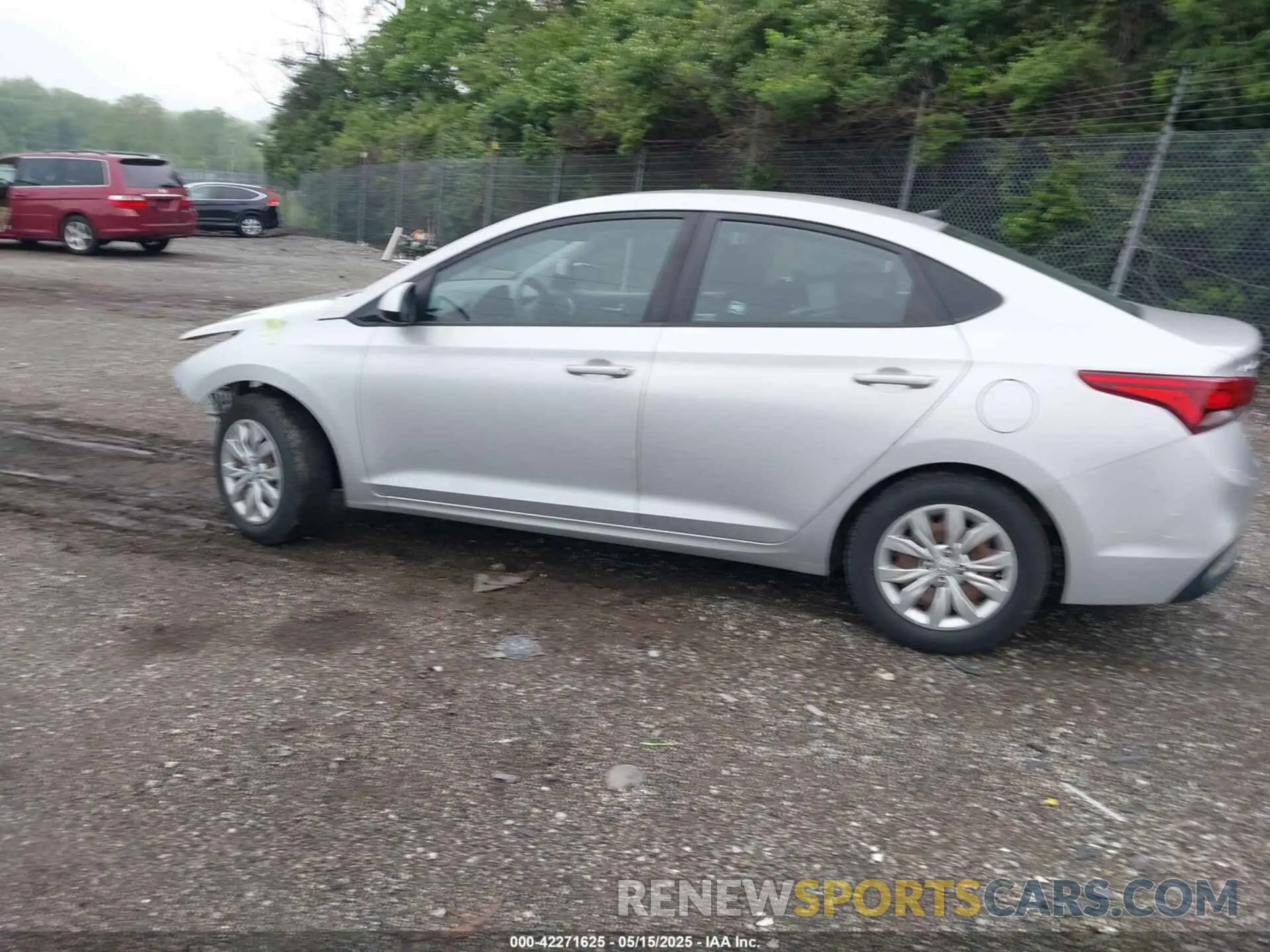 15 Photograph of a damaged car 3KPC24A3XKE042631 HYUNDAI ACCENT 2019