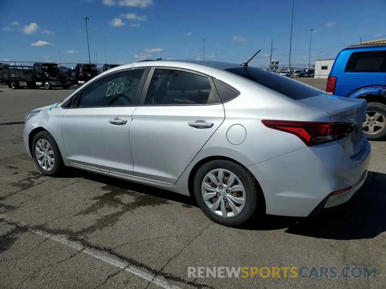 2 Photograph of a damaged car 3KPC24A3XKE046274 HYUNDAI ACCENT 2019