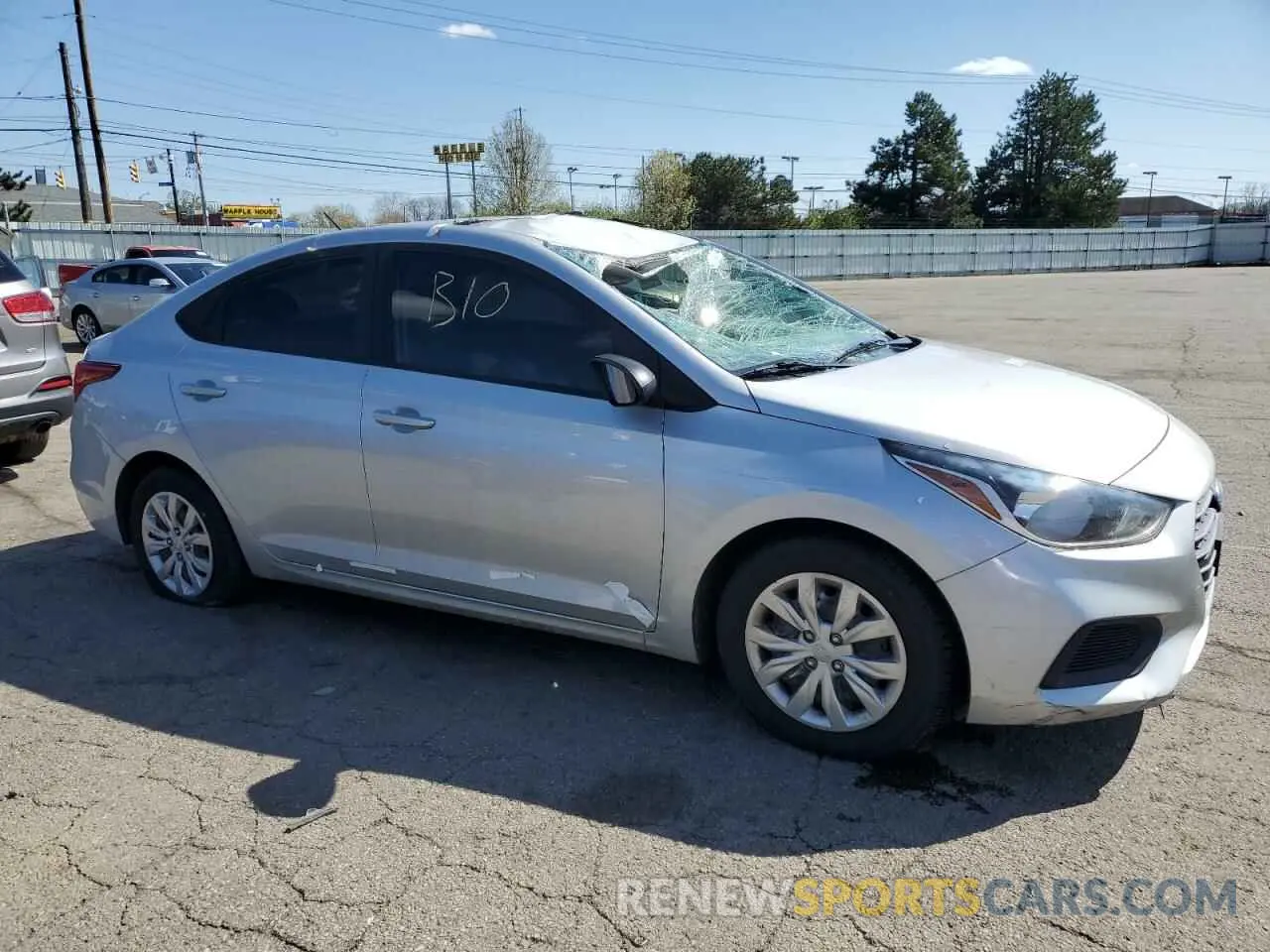 4 Photograph of a damaged car 3KPC24A3XKE046274 HYUNDAI ACCENT 2019