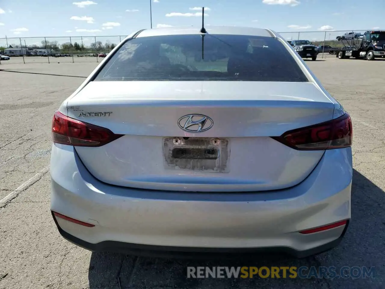 6 Photograph of a damaged car 3KPC24A3XKE046274 HYUNDAI ACCENT 2019