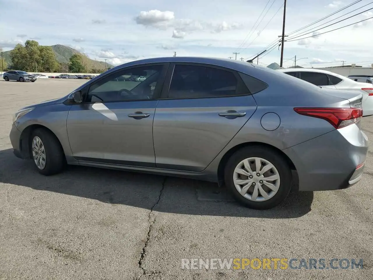 2 Photograph of a damaged car 3KPC24A3XKE047490 HYUNDAI ACCENT 2019