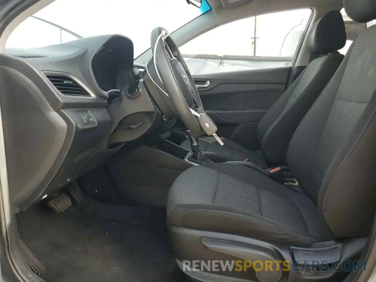 7 Photograph of a damaged car 3KPC24A3XKE047490 HYUNDAI ACCENT 2019