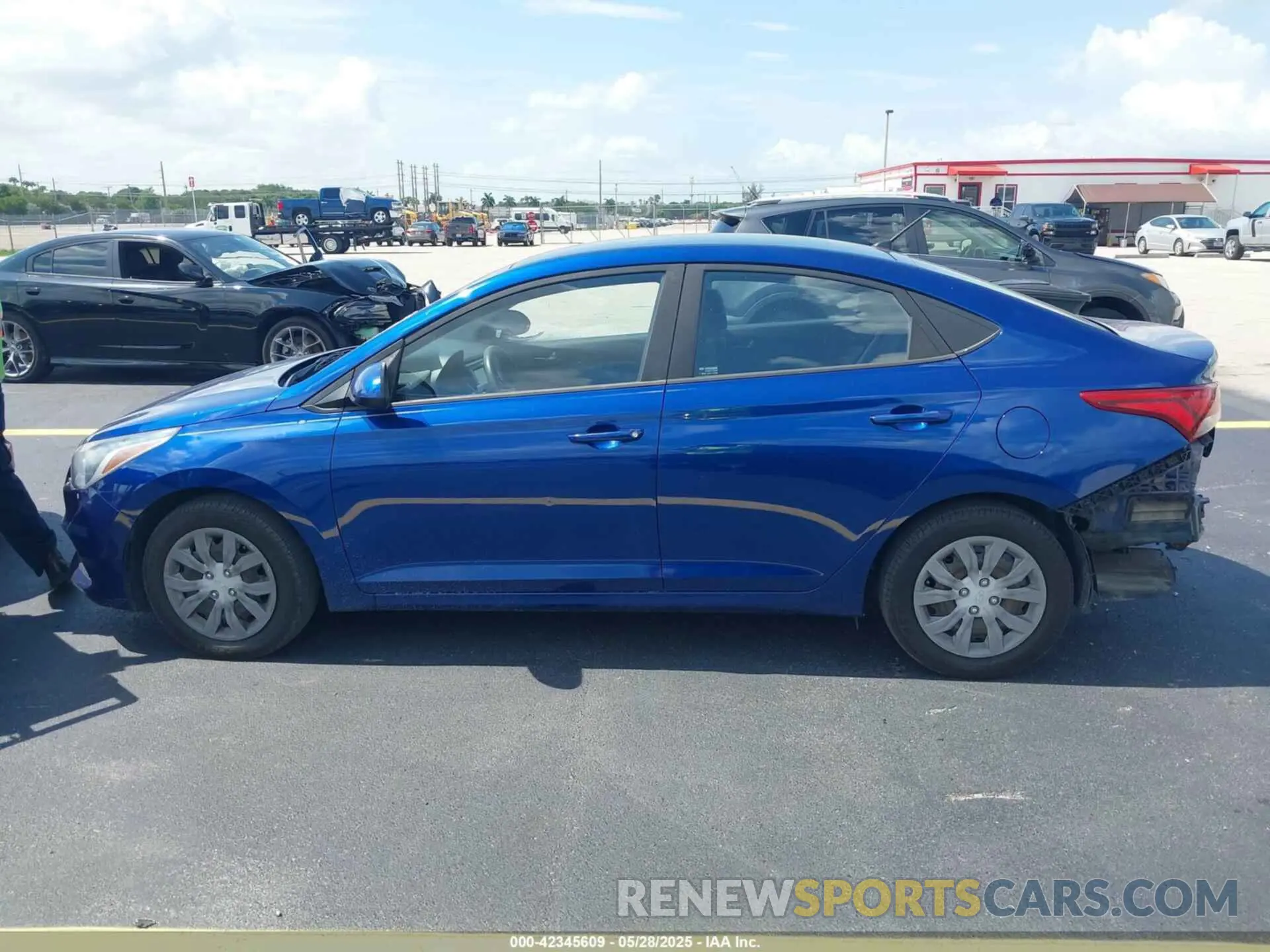 15 Photograph of a damaged car 3KPC24A3XKE058361 HYUNDAI ACCENT 2019