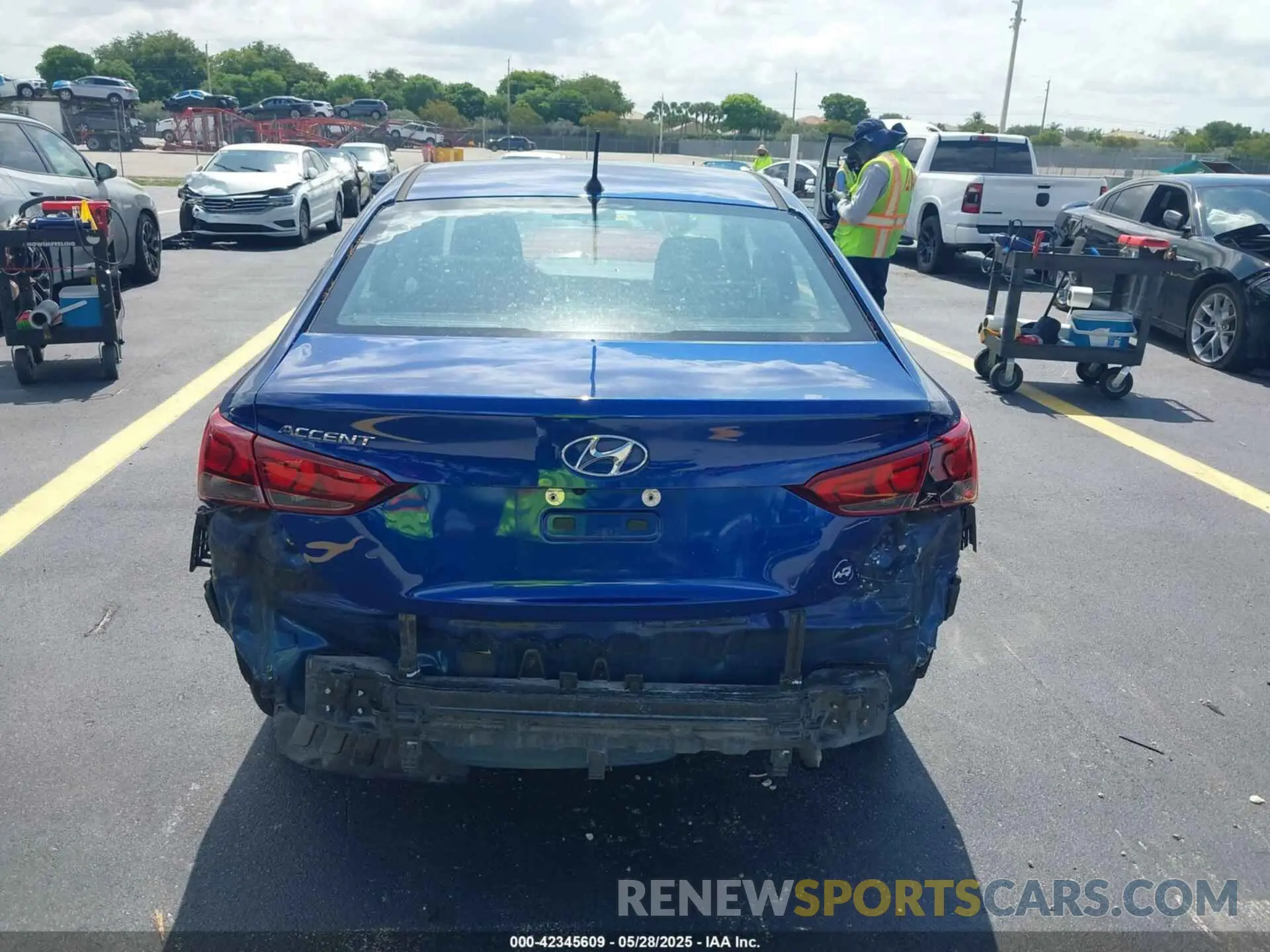 6 Photograph of a damaged car 3KPC24A3XKE058361 HYUNDAI ACCENT 2019