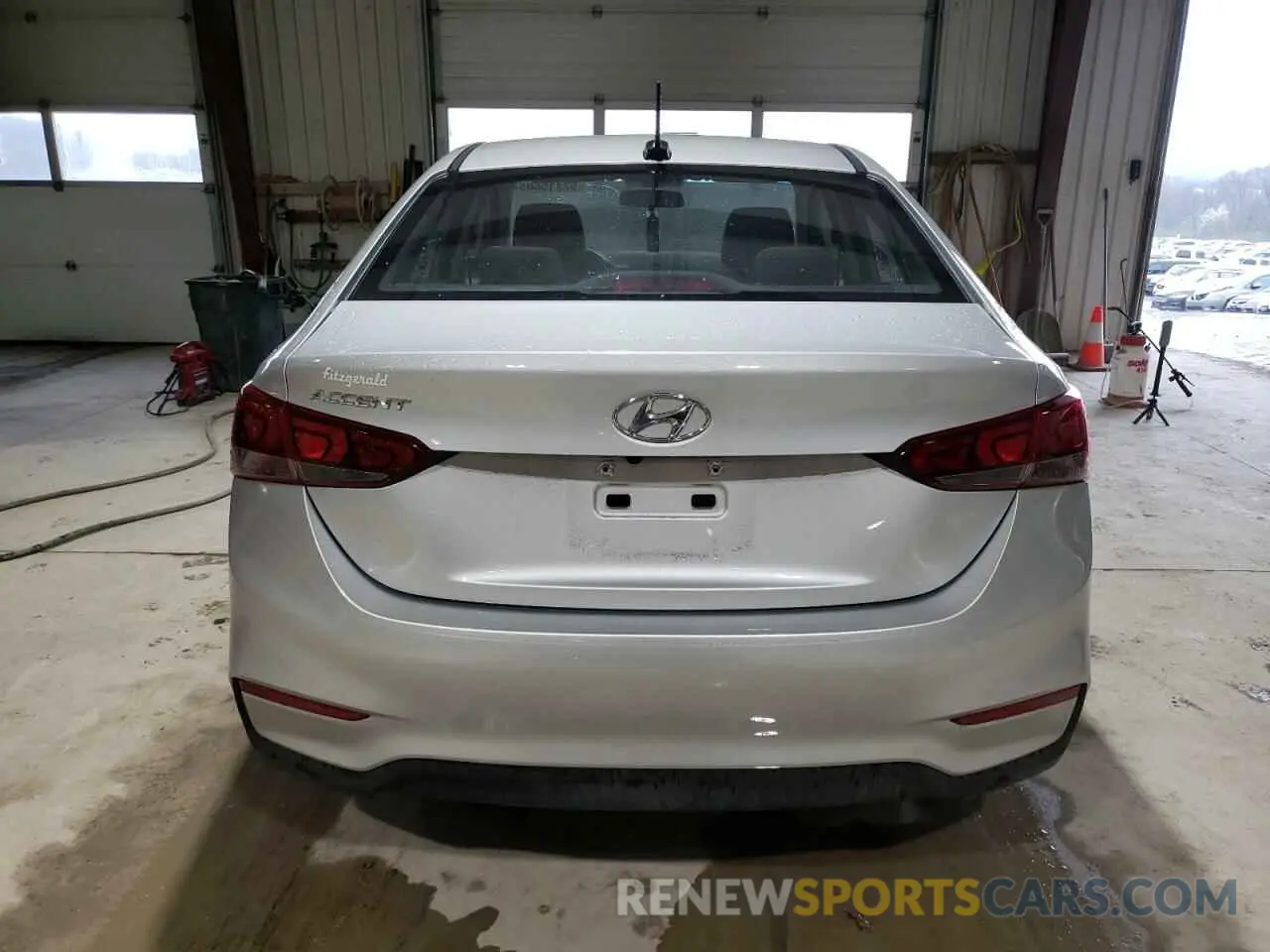 6 Photograph of a damaged car 3KPC24A3XKE061244 HYUNDAI ACCENT 2019