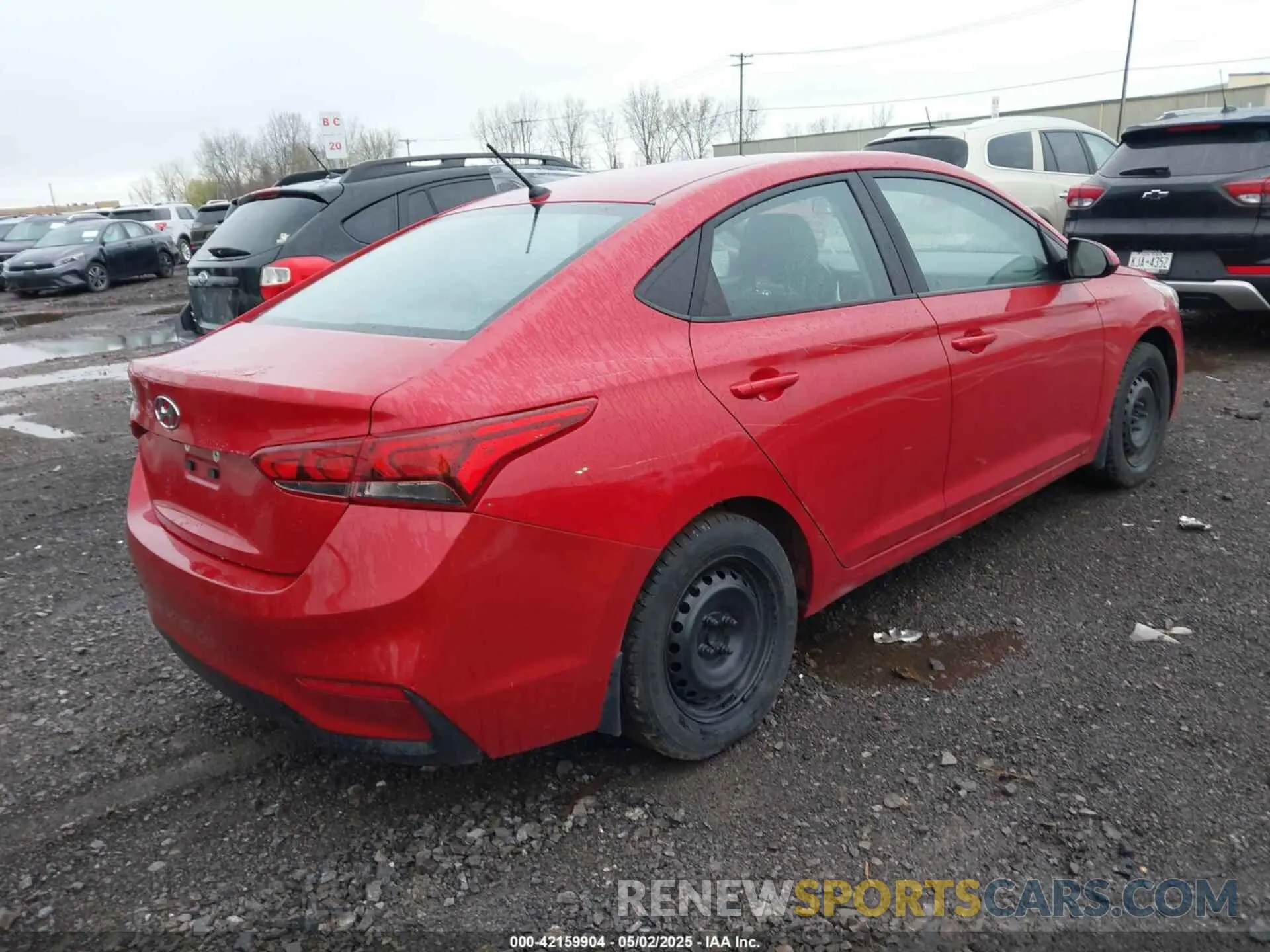 4 Photograph of a damaged car 3KPC24A3XKE071739 HYUNDAI ACCENT 2019