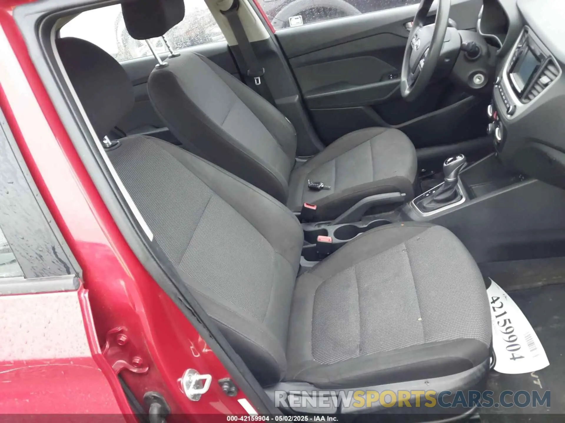 5 Photograph of a damaged car 3KPC24A3XKE071739 HYUNDAI ACCENT 2019