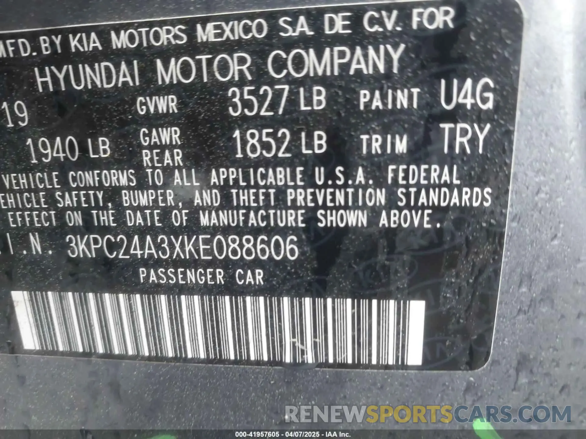 9 Photograph of a damaged car 3KPC24A3XKE088606 HYUNDAI ACCENT 2019