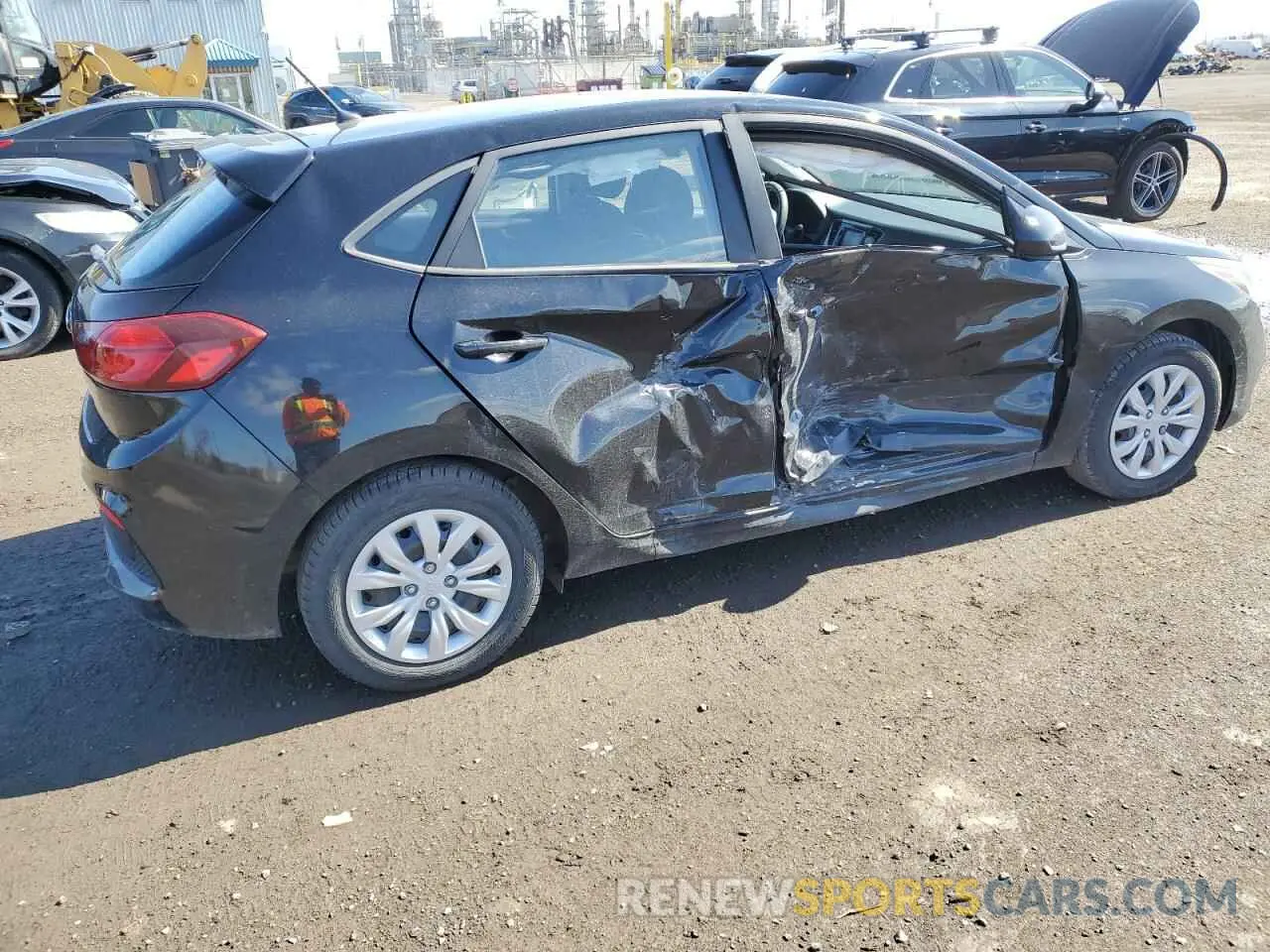 3 Photograph of a damaged car 3KPC25A31KE083204 HYUNDAI ACCENT 2019