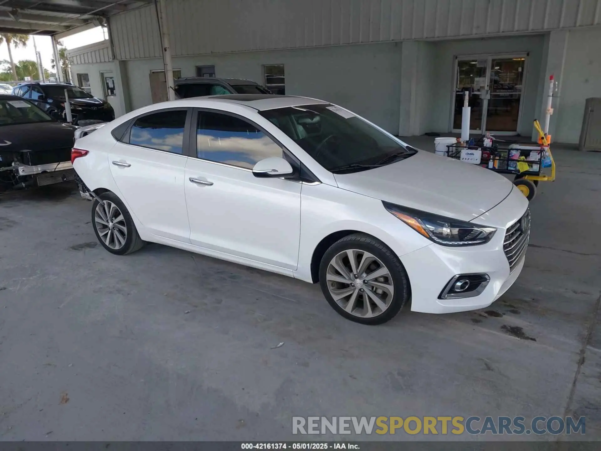 1 Photograph of a damaged car 3KPC34A30KE059385 HYUNDAI ACCENT 2019