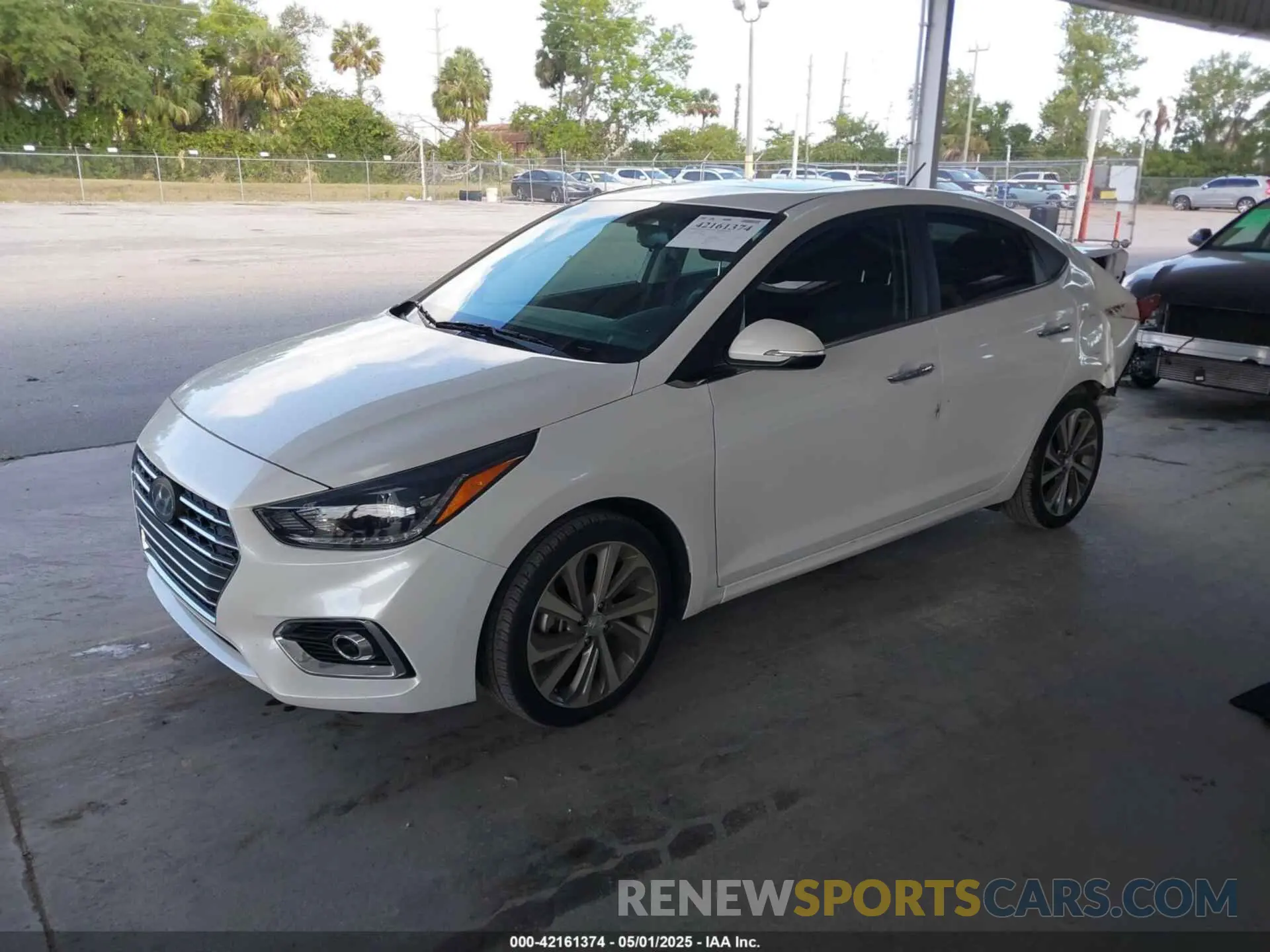 2 Photograph of a damaged car 3KPC34A30KE059385 HYUNDAI ACCENT 2019