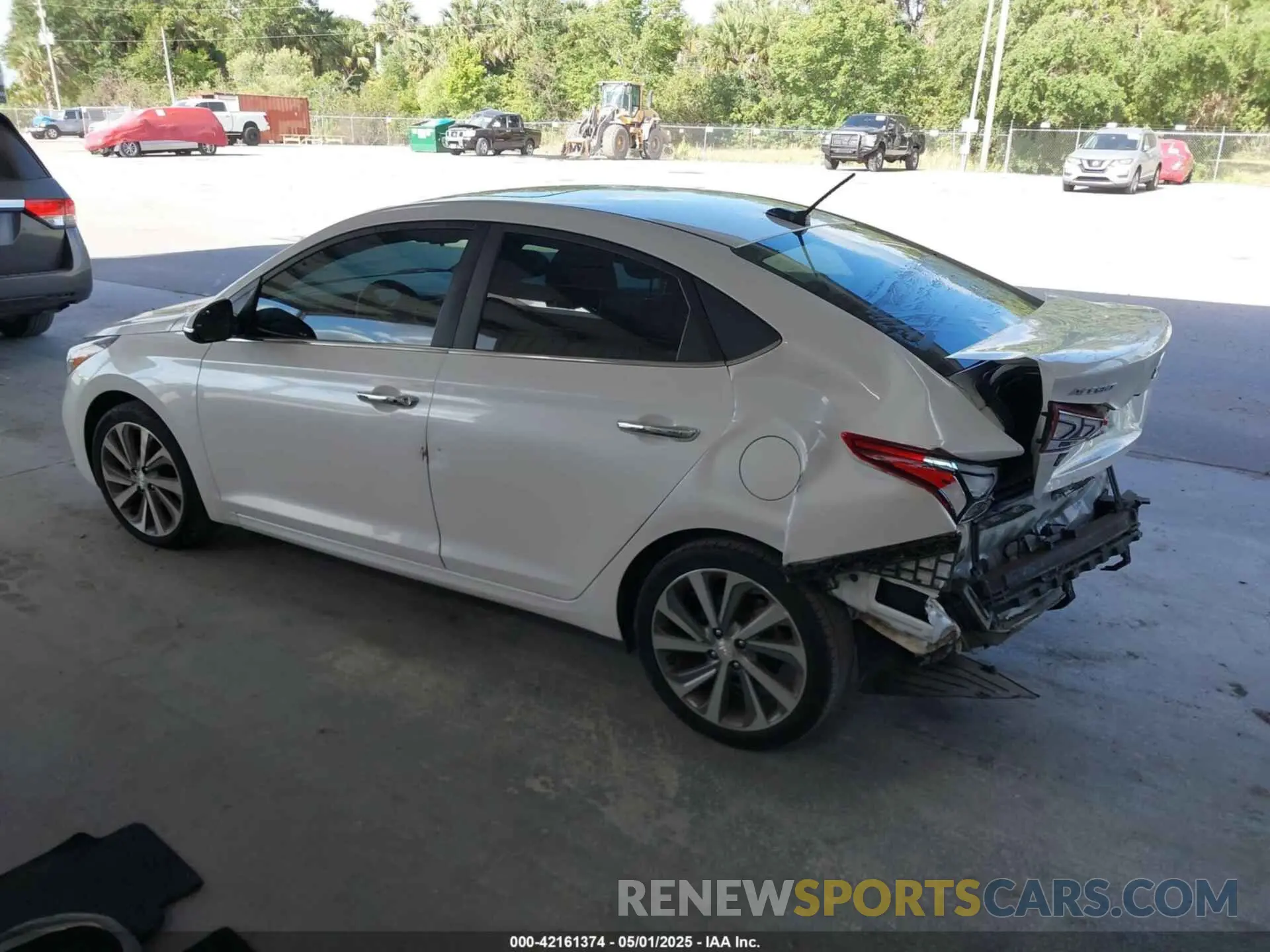 3 Photograph of a damaged car 3KPC34A30KE059385 HYUNDAI ACCENT 2019