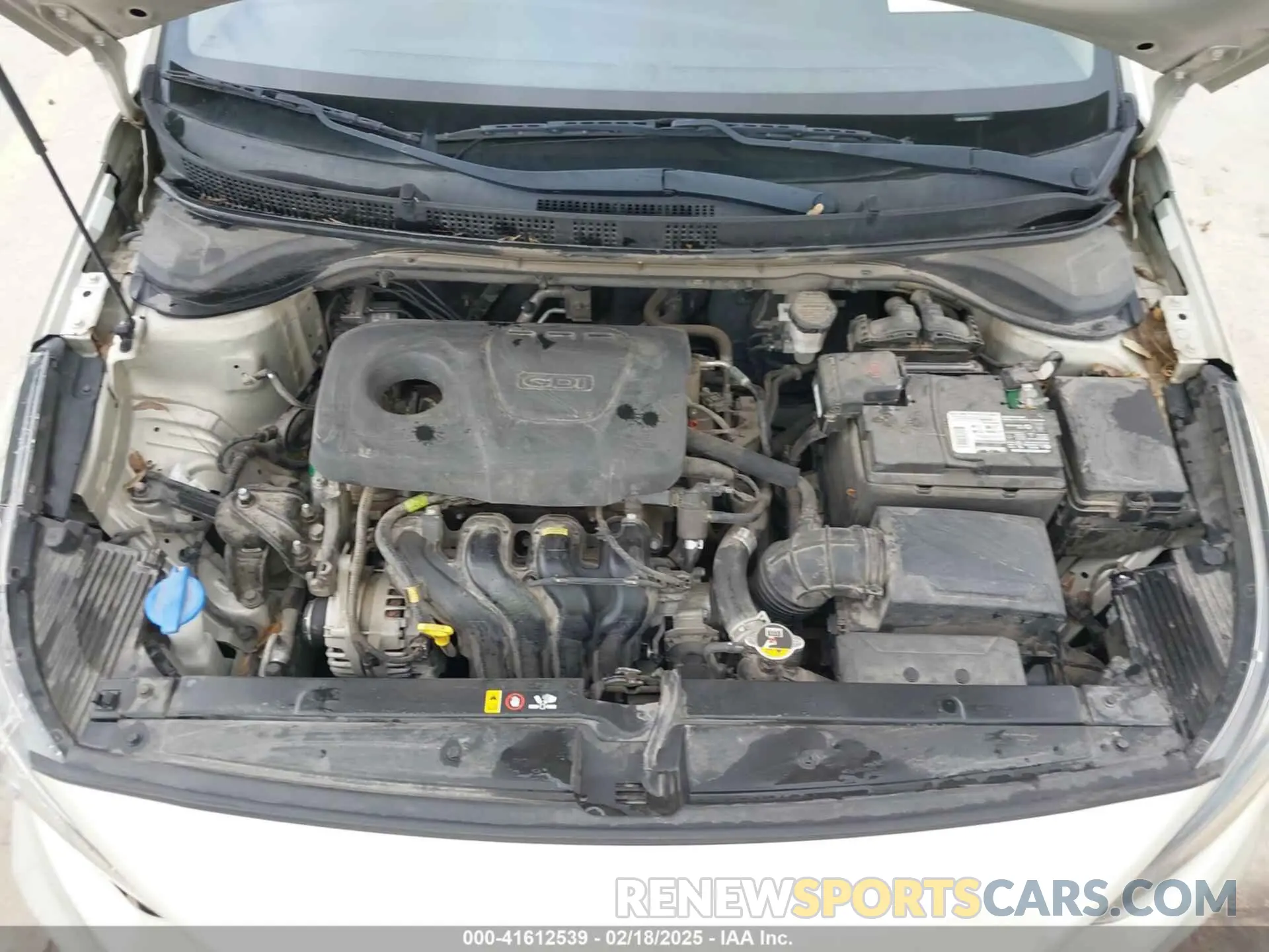 10 Photograph of a damaged car 3KPC34A3XKE046370 HYUNDAI ACCENT 2019